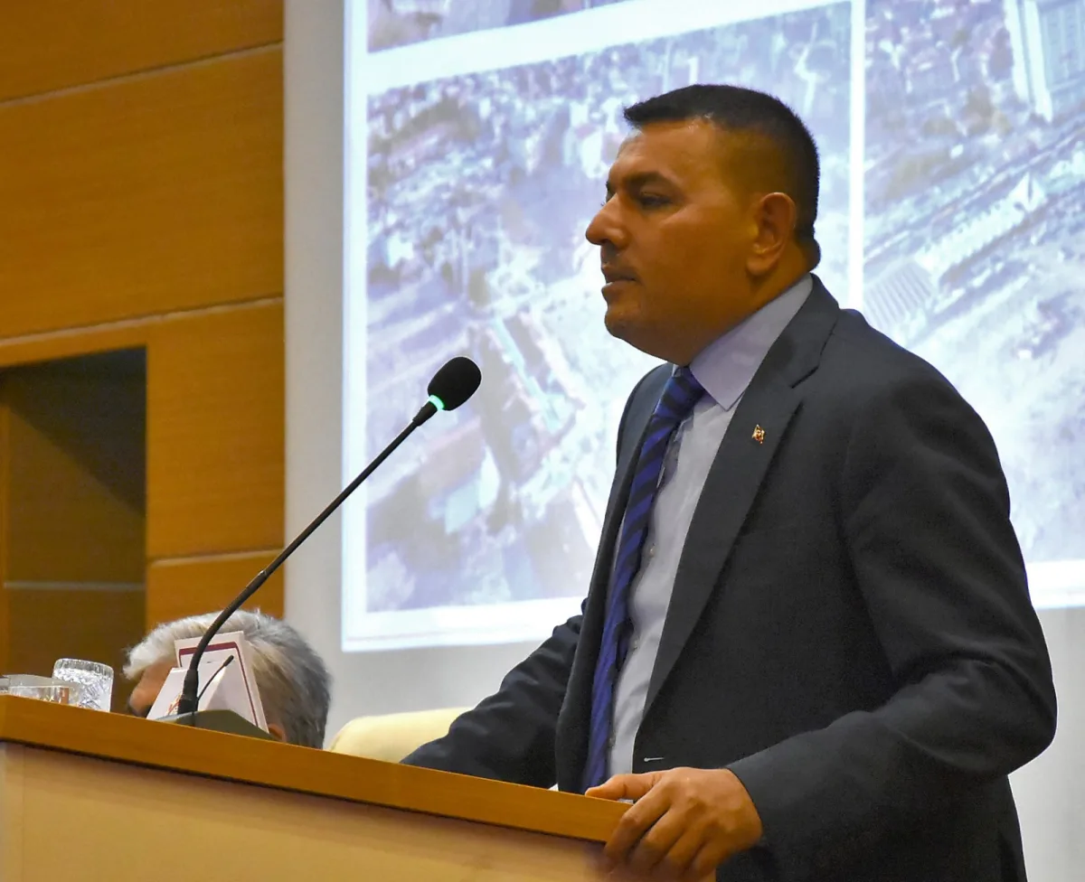 Başkan Sadıkoğlu: “İş yerlerinin inşa ve teslim süreci hızlanmalı”