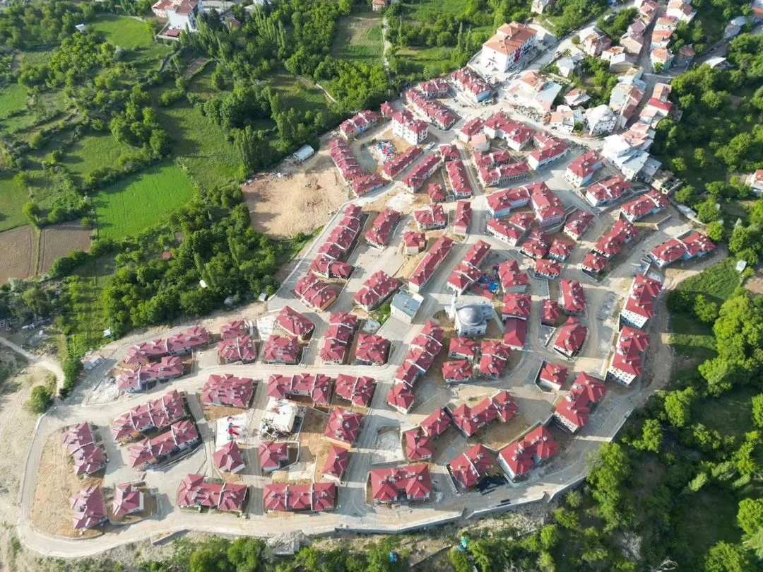 PÜTÜRGE'DE HİZMET ARALIKSIZ DEVAM EDİYOR