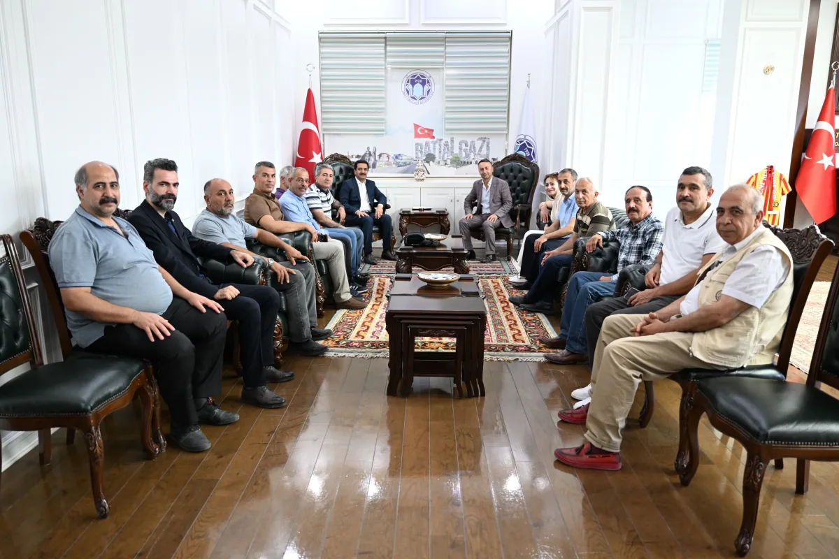 AKÇADAĞDER Yönetiminden Battalgazi Belediye Başkanı Bayram Taşkın’a Ziyaret