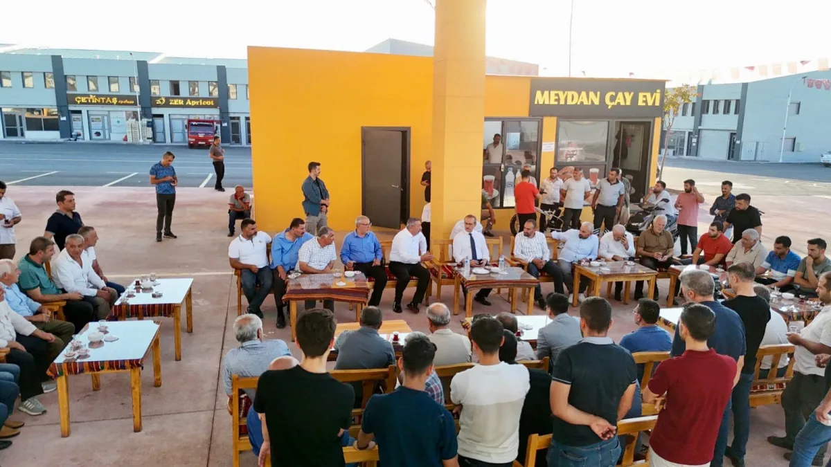 Vali Seddar Yavuz Esnafları Ziyaret Ederek Yapımı Devam Eden Yeni İşyerlerini İnceledi