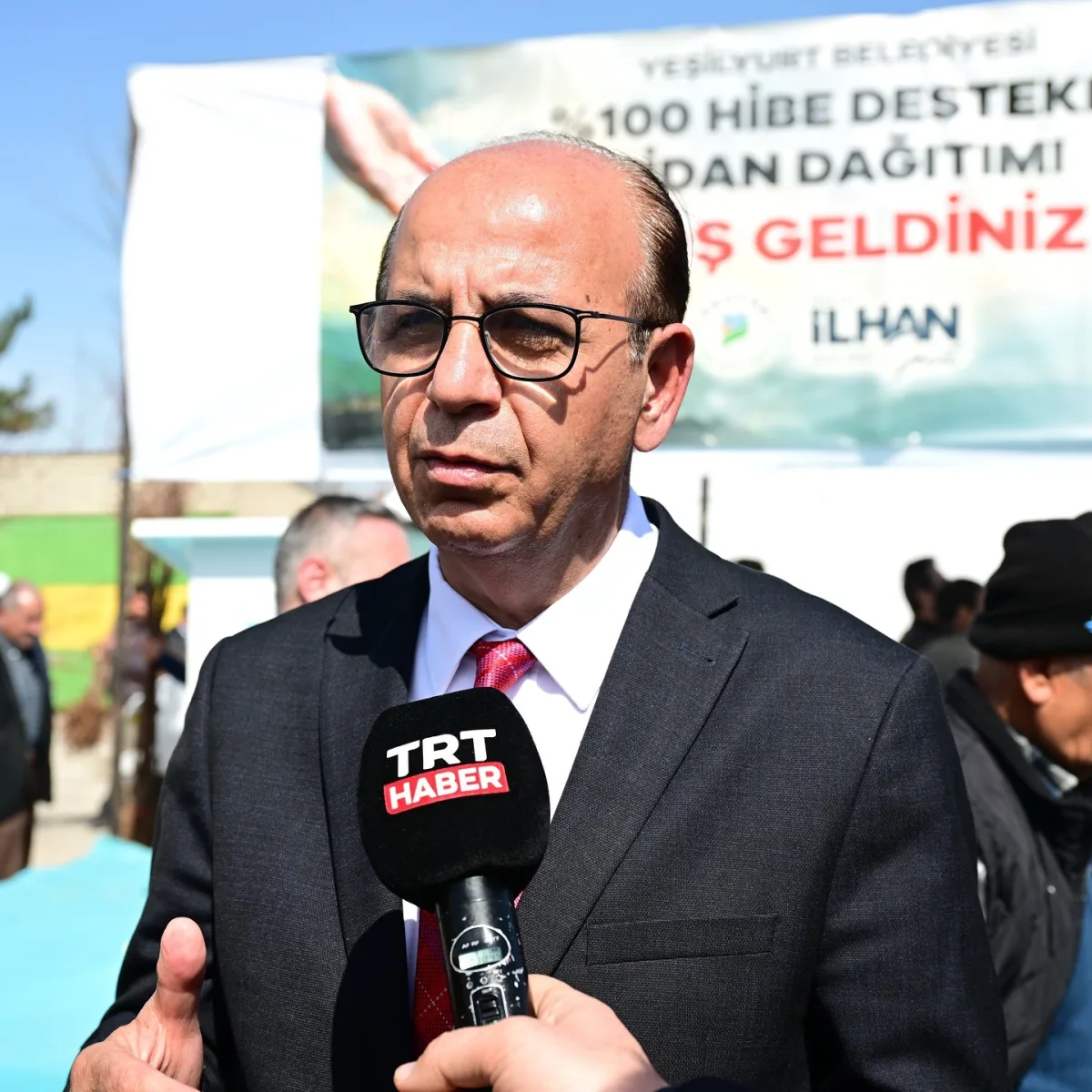 YEŞİLYURT BELEDİYESİ’NDEN TARIMA VE ÇİFTÇİLERE BİR DESTEK DAHA!