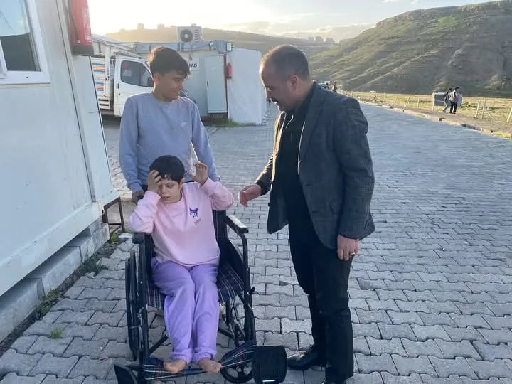 Başkan Şengönül, Ezgi Kardeşimizin İsteğini Geri Çevirmedi