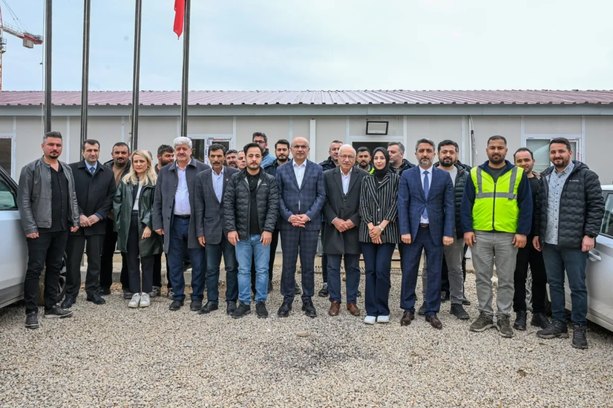 Başkan Sami Er, Akoğuz Kışlası TOKİ Konut Alanında İncelemelerde Bulundu