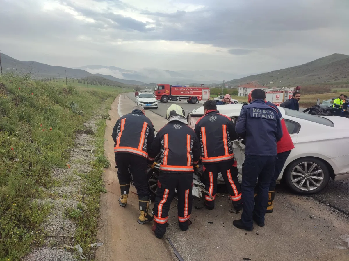 Malatya Elazığ Karayolunda Ölümlü Trafik Kazası 