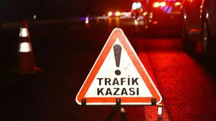 Yeşilyurt İlçemiz Melekbaba Mahallesi Kudüs Caddesin'de Trafik Kazası