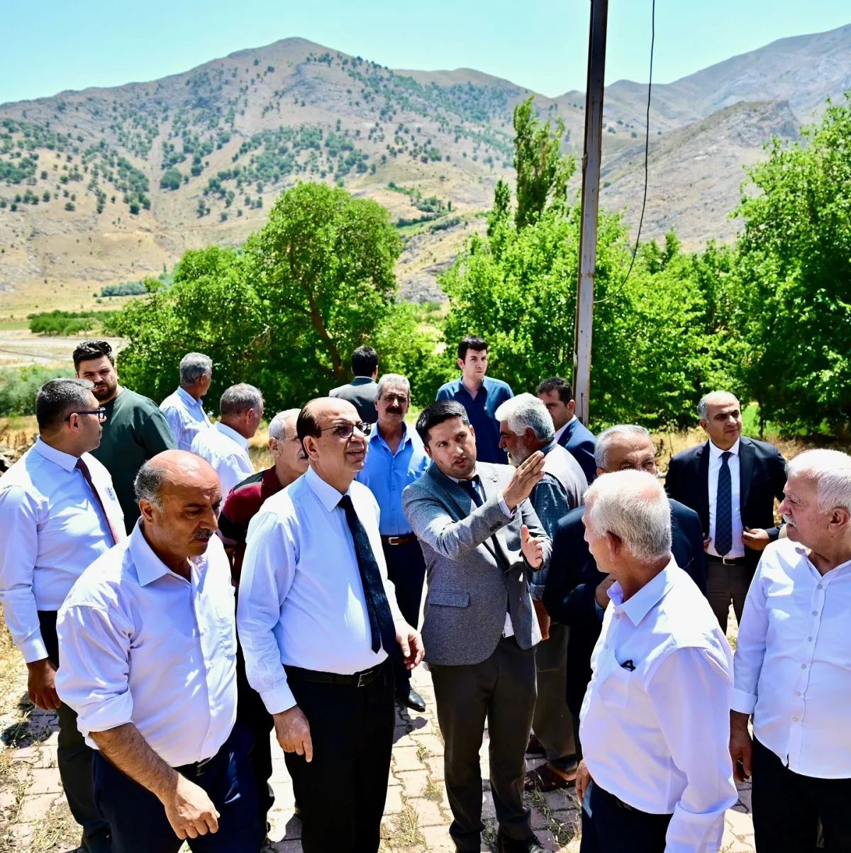 SADECE MERKEZDE DEĞİL, KIRSALDA DA GERÇEK BİR DEĞİŞİM SÜRECİ YAŞIYORUZ”