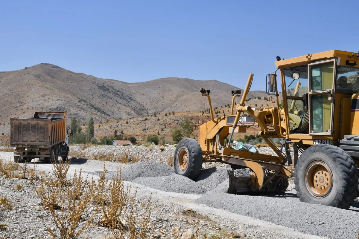 Başkan Geçit, “57 Km. Yol Yatırımıyla Kırsalın Çehresi Değişiyor”
