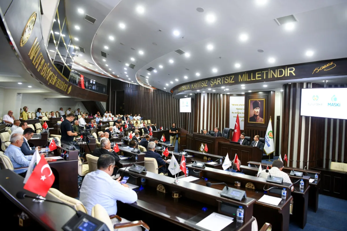 MASKİ GENEL MÜDÜRÜ ÇEÇEN, YATIRIMLARIN SON DURUMUNU MECLİSTE PAYLAŞTI