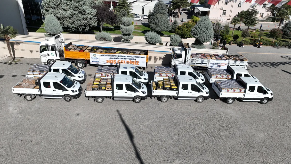 MALATYA BÜYÜKŞEHİR BELEDİYESİ SANAT MERKEZİ ATÖLYE PERFORMANSLARI TAKDİR TOPLADI