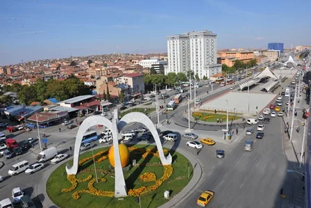 İlçe Başkanları Ne İş Yapıyor? Halk Soruyor: Çalışıyorsanız Sonuç Nerede?