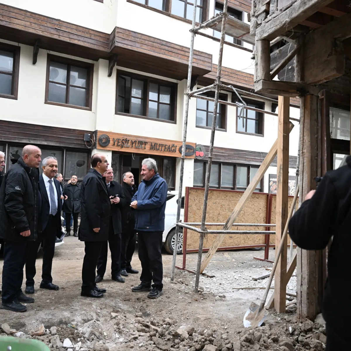 BAŞKAN GEÇİT: “RESTORASYON PROJELERİ ÇIRMIHTI’YA YENİ BİR ÇEHRE KAZANDIRIYOR