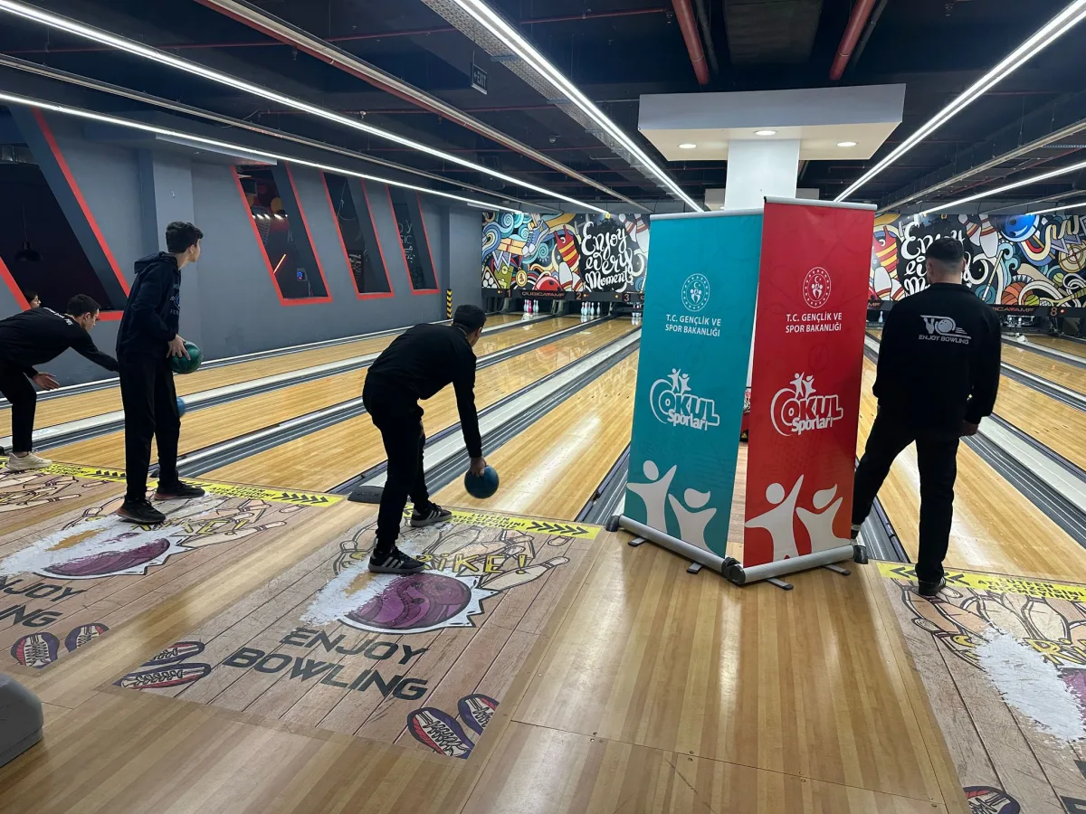 OKUL SPORLARI BOWLING LİSELER ARASI İL BİRİNCİLİĞİNE YOĞUN İLGİ