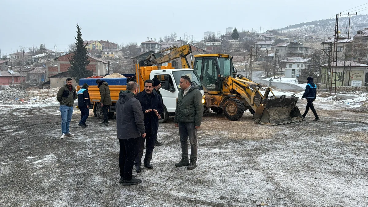 Battalgazi’de Kar Mesaisi Aralıksız: Başkan Taşkın Çalışmaları Yerinde İnceledi