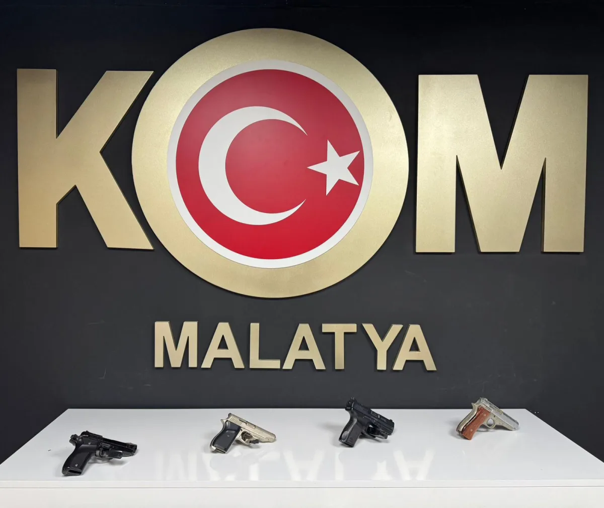 Malatya’da Ruhsatsız Silah Operasyonu: 3 Şüpheli Hakkında Yasal İşlem Başlatıldı
