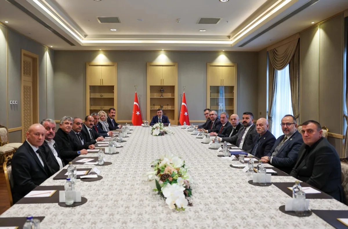 Cumhurbaşkanı Yardımcısı Cevdet Yılmaz, TÜRKYED Heyetini Kabul Etti