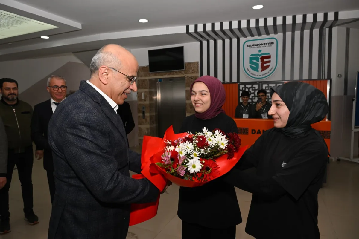 Başkan Er’den İmam Hatipli Öğrencilere İlham Veren Buluşma.