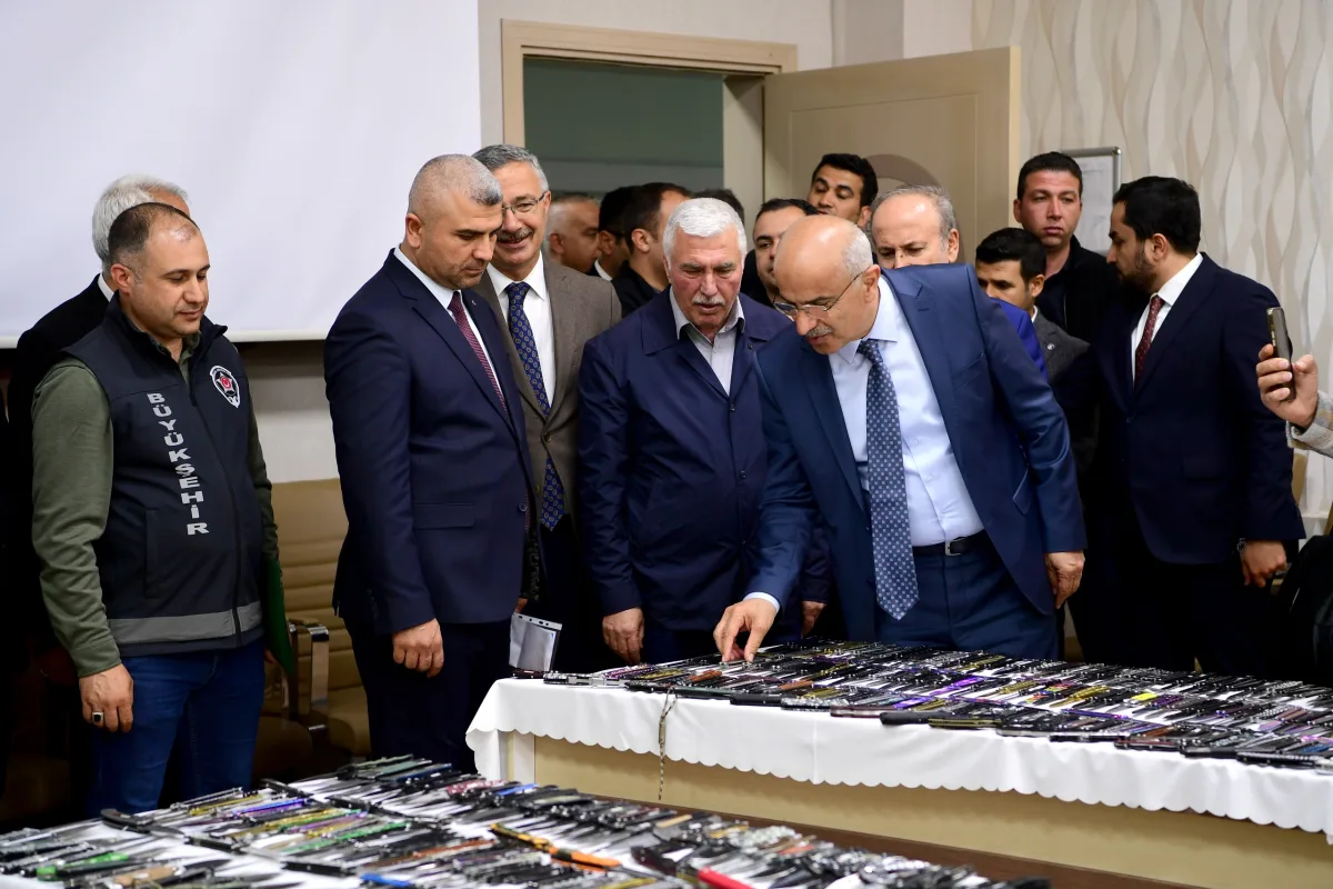 Büyükşehir Belediyesi Suça Geçit Vermedi: Yüzlerce Suç Aleti Yakalandı.