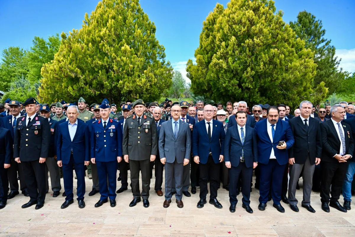 CASA Uçağı Şehitleri Dualarla Anıldı: 34 Kahraman Asker Unutulmadı.