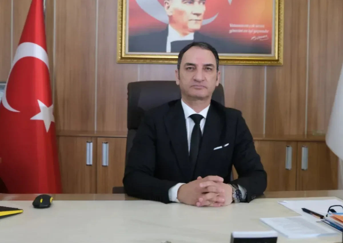 İş İnsanı Hakan Çetin’den 19 Mayıs Mesajı: “Gençler Türkiye’nin Geleceğidir.