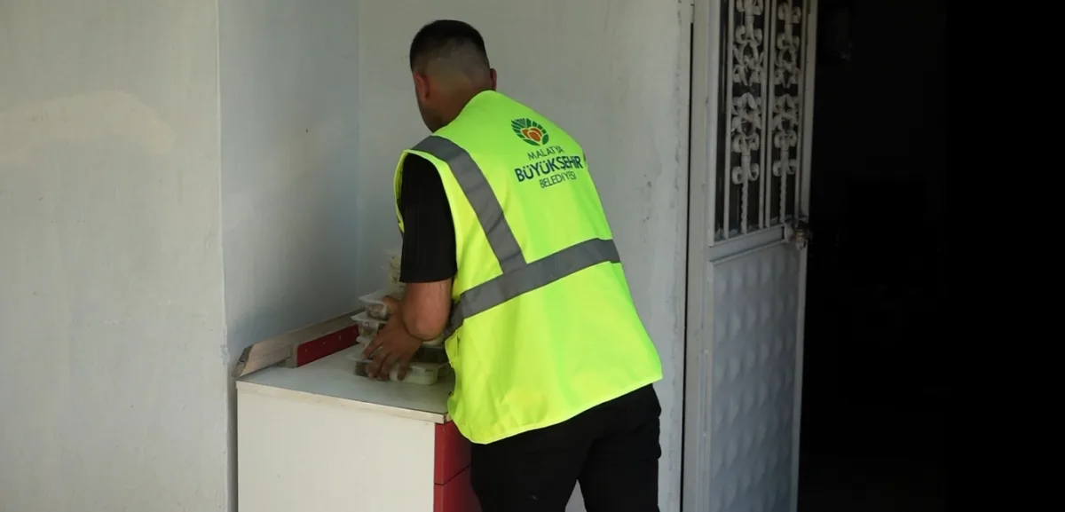 Sosyal Belediyecilik Örneği: Malatya’da İhtiyaç Sahiplerine Yemek Yardımı.