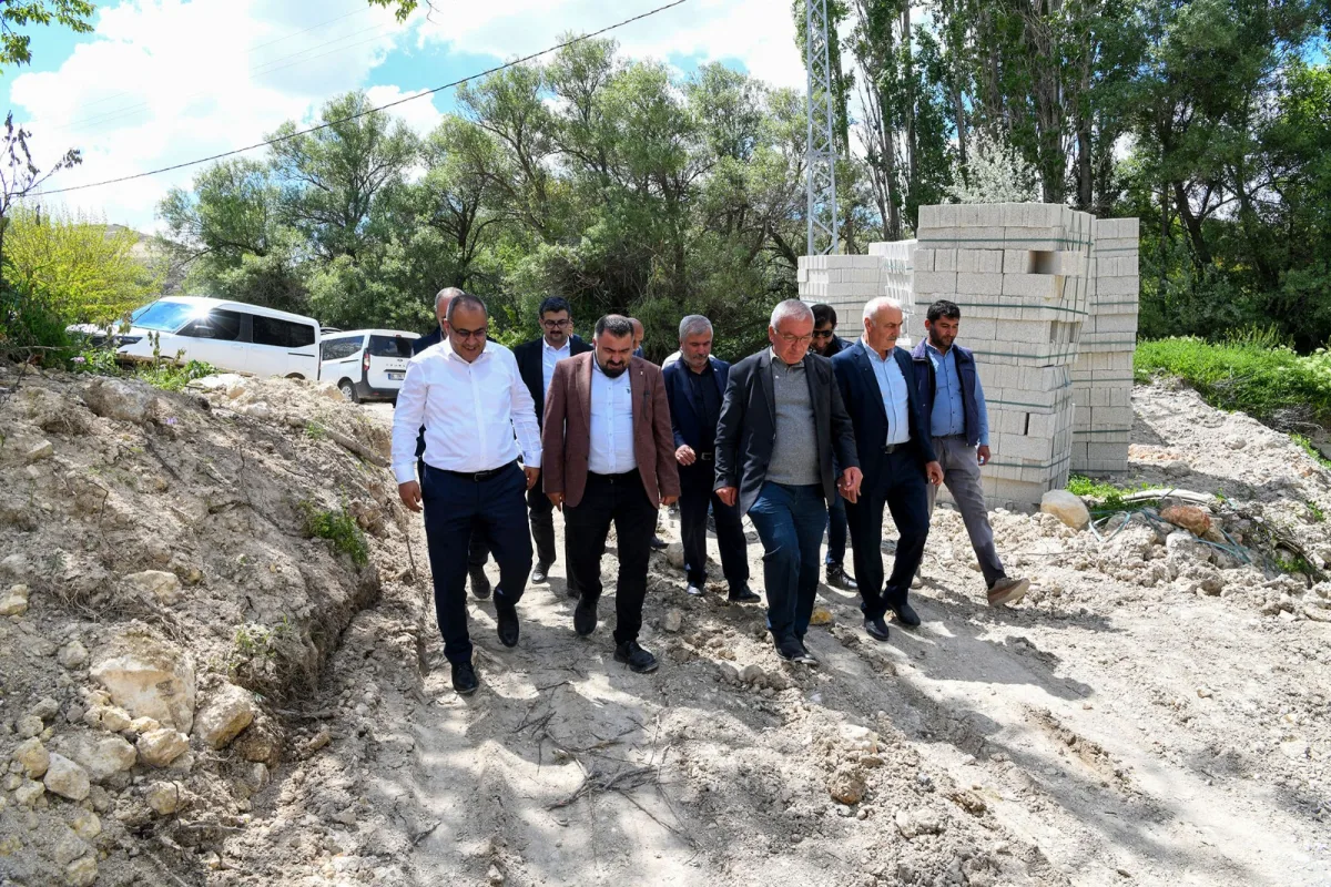 KURŞUNLU’DA MODERN ALTYAPI HAMLESİ.