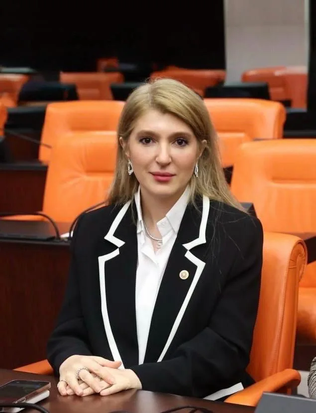 Milletvekili Ölmeztoprak: “Babalık, Sevgi ve Sorumluluğun En Güçlü Temsilidir.