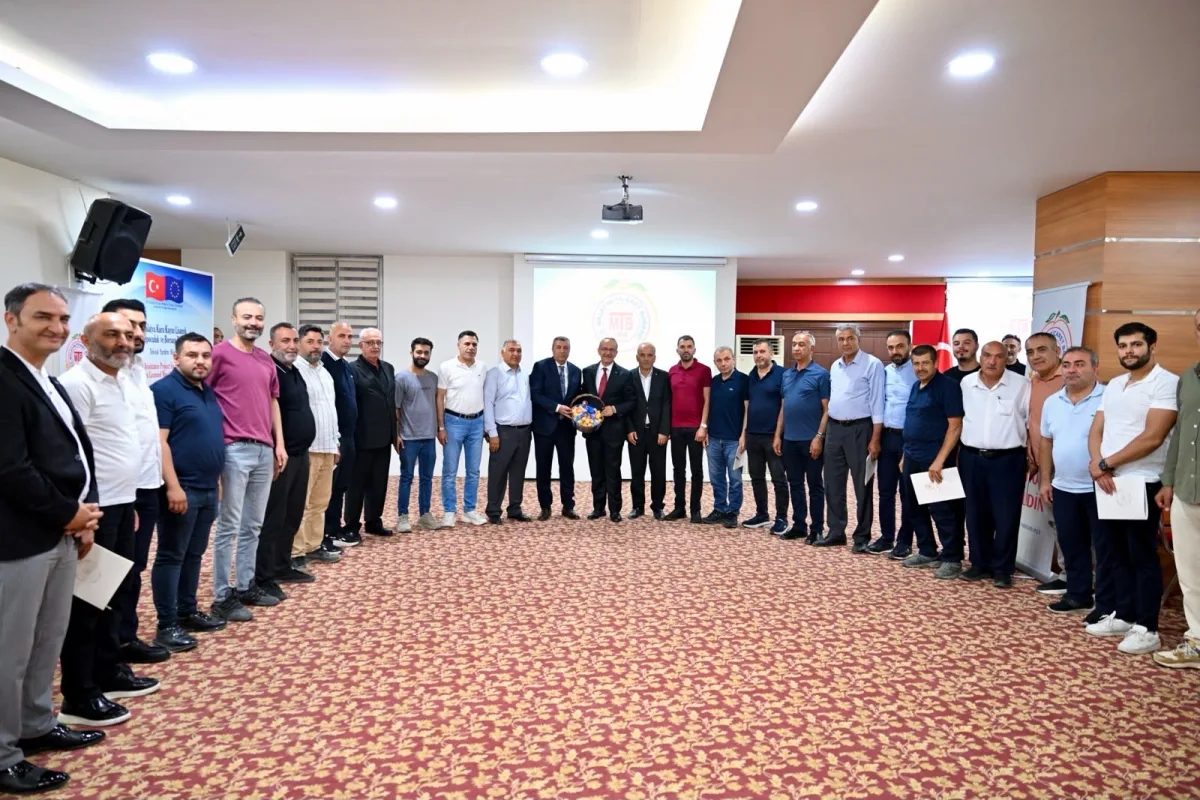 Malatya'da İhracat Masaya Yatırıldı: Vali Seddar Yavuz İş Dünyasıyla Bir Araya Geldi.