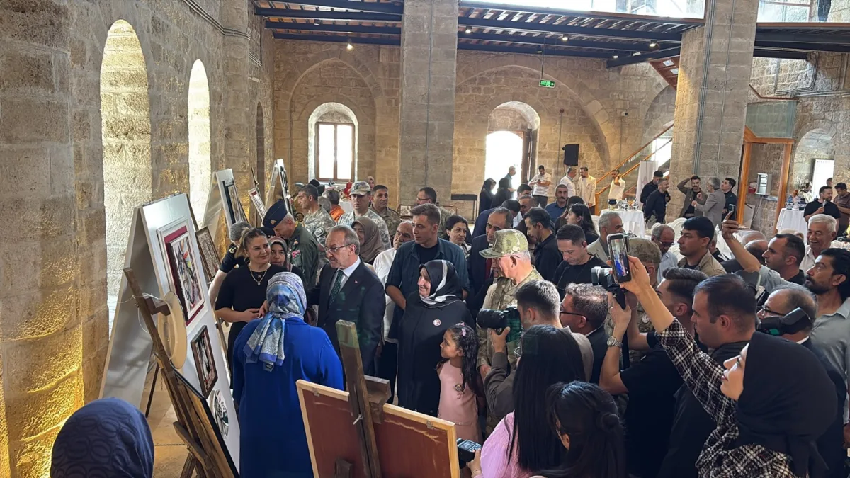Şehit Yakınları ile Gaziler Sanat Eserlerini Sergiledi.