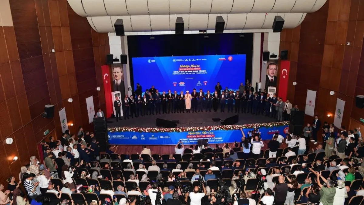 Bakan Kurum: "Malatya İçin Gösterdiğiniz Birlik ve Gayret Takdire Şayan.