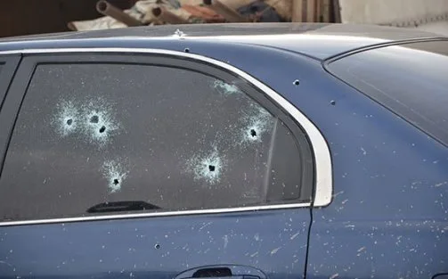 Battalgazi'de Park Halindeki Araca Kurşunlama: 2 Şüpheli Yakalandı, 1 Kişi Tutuklandı.