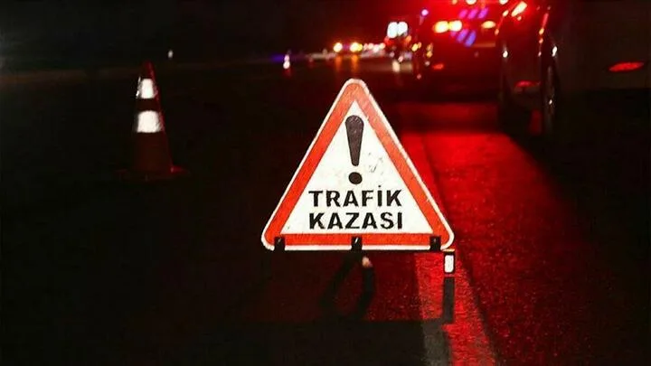 Akçadağ'da İki Otomobil Çarpıştı: 8 Kişi Yaralandı.
