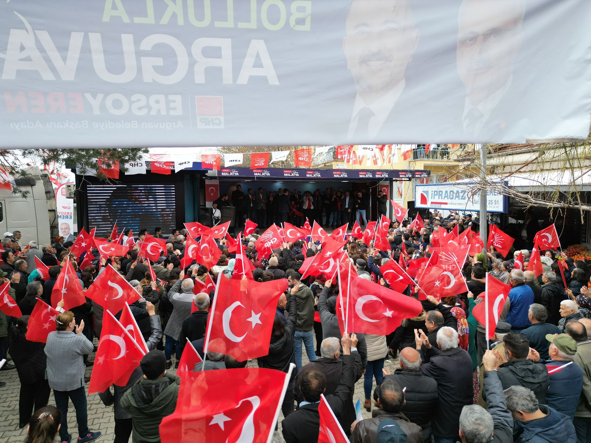 Ağbaba:  “Malatyalılar bana ne görev verirse kapılarında kul olurum”