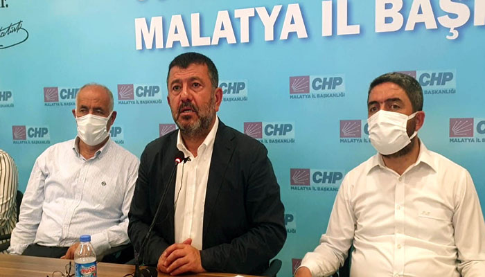 Ağbaba: Malatyaspor’a Siyaset Sokanlar Malatya’ya İhanet Ediyor!