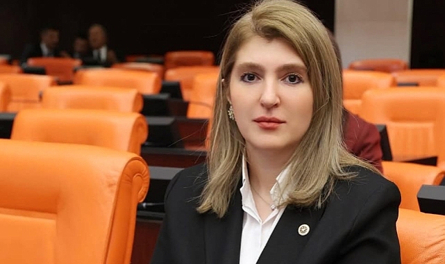 AK PARTİ MALATYA MİLLETVEKİLİ İNANÇ SİRAÇ KARA ÖLMEZTOPRAK’IN BAYRAM MESAJI
