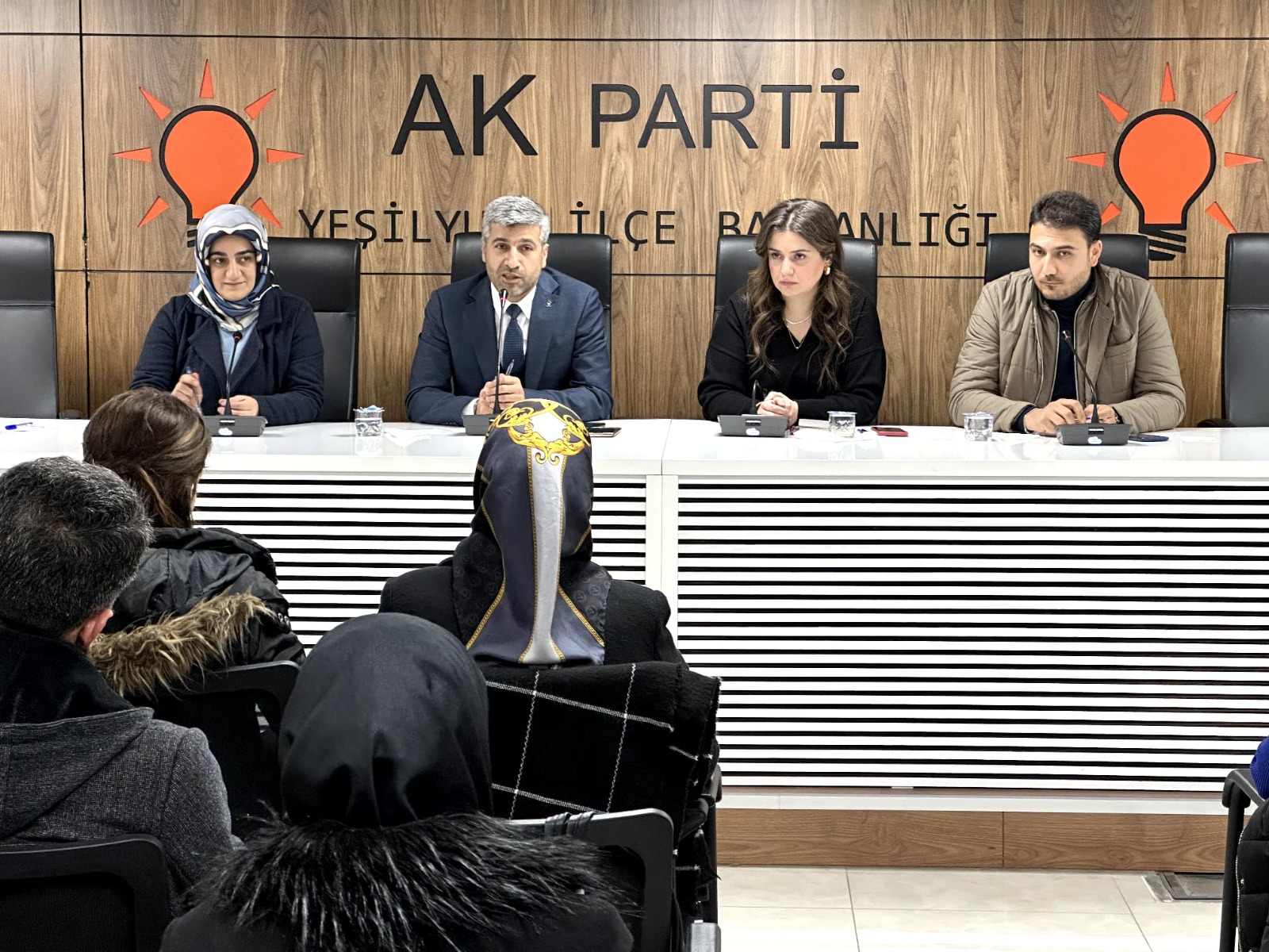 AK Parti Yeşilyurt İlçe Tanıtım ve Medya Başkanlığı tarafından, ‘İstişare ve Değerlendirme Toplantısı’ gerçekleştirildi.