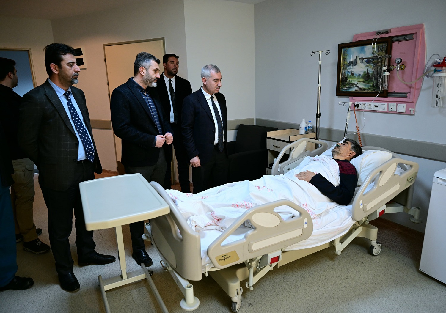 Başkan Çınar, Trafik Kazasında Yaralanan Vatandaşları Hastanede Ziyaret Etti