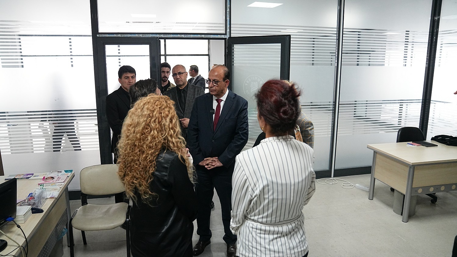 BAŞKAN GEÇİT, AİLE DANIŞMA VE SAĞLIKLI YAŞAM MERKEZİNDEKİ HİZMETLERİ İNCELEDİ