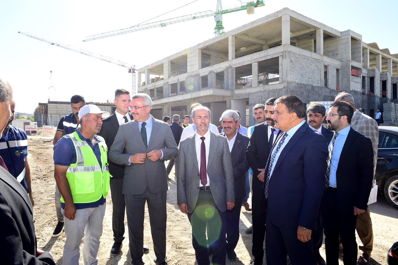 Başkan Gürkan,Orduzu Spor Kompleksinde incelemelerde bulundu