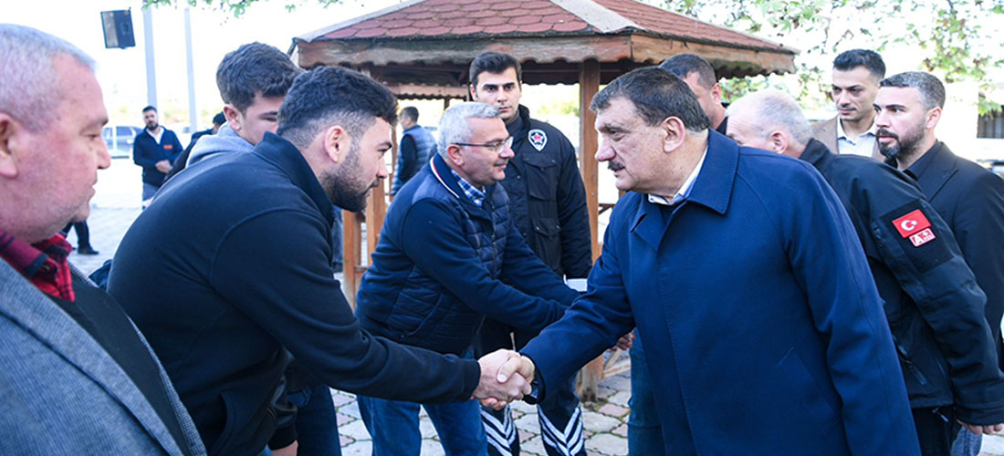 Başkan Gürkan Vatandaşlarla Bayramlaştı