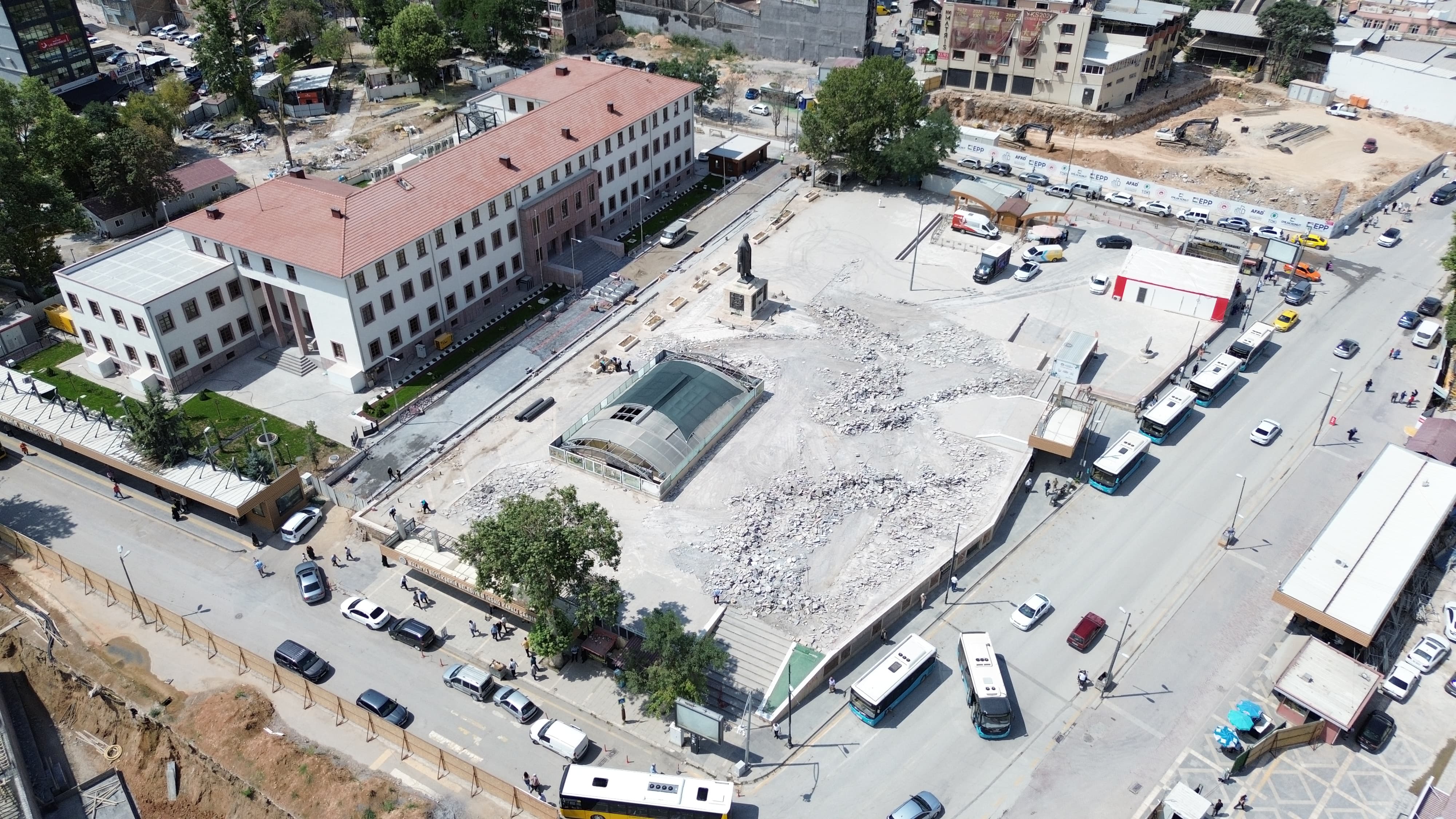 BAŞKAN TALEP ETTİ, BAKAN TALİMAT VERDİ: KAPALI ÇARŞI İÇİN İYİLEŞTİRME SÜRECİ BAŞLADI