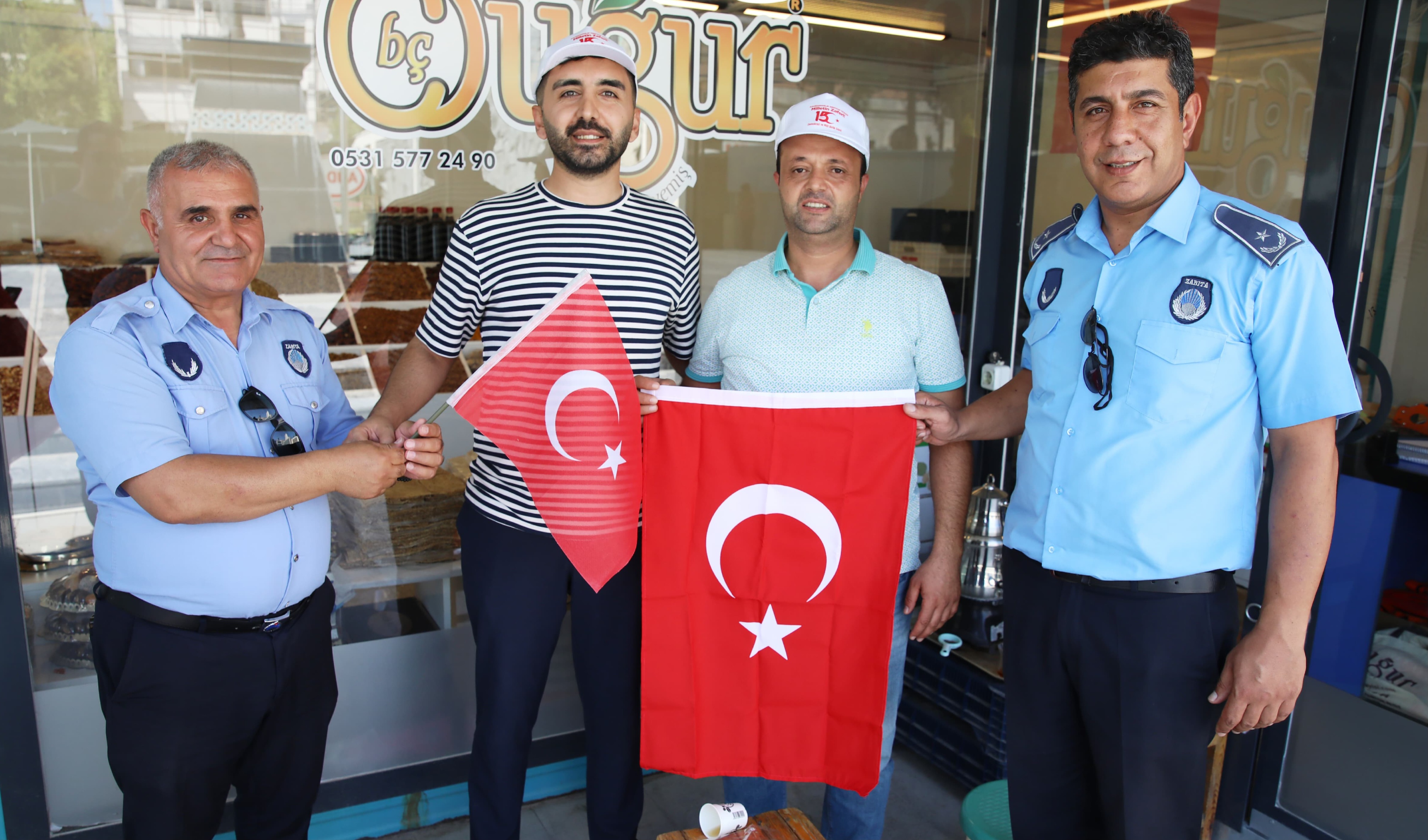 BATTALGAZİ BELEDİYESİ’NDEN BAYRAK SEFERBERLİĞİ