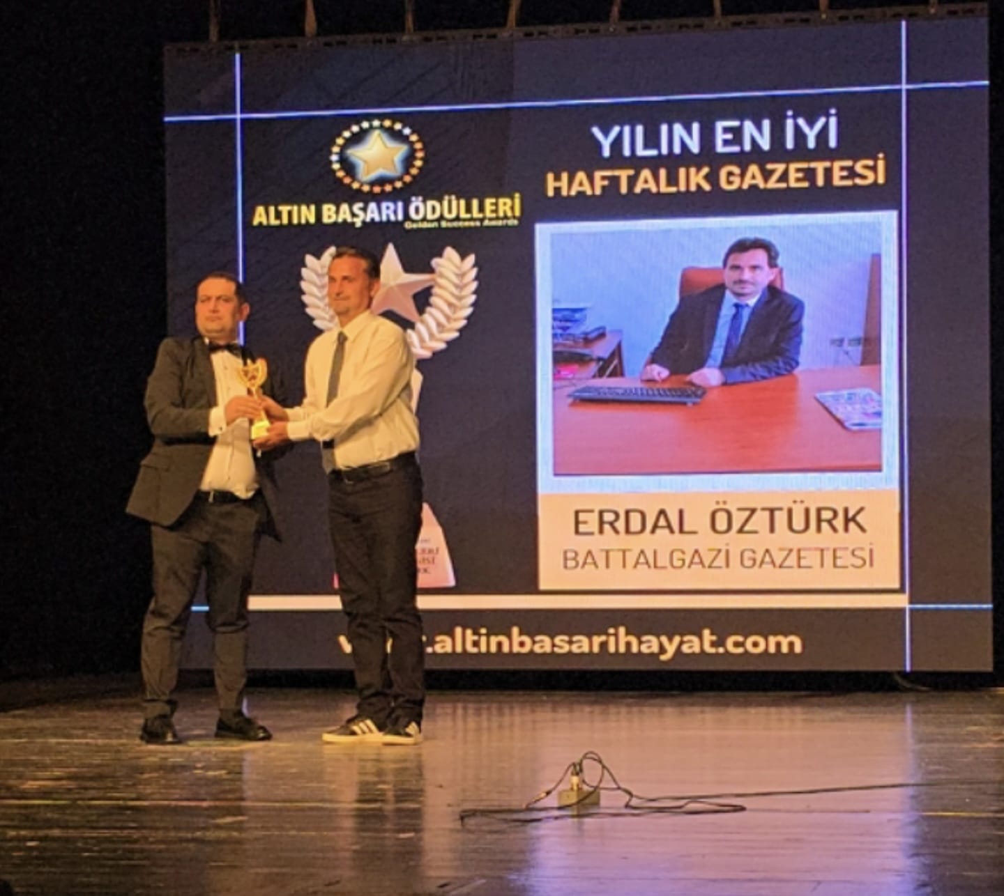 Battalgazi Gazetesi'ne Altın Başarı Ödülü