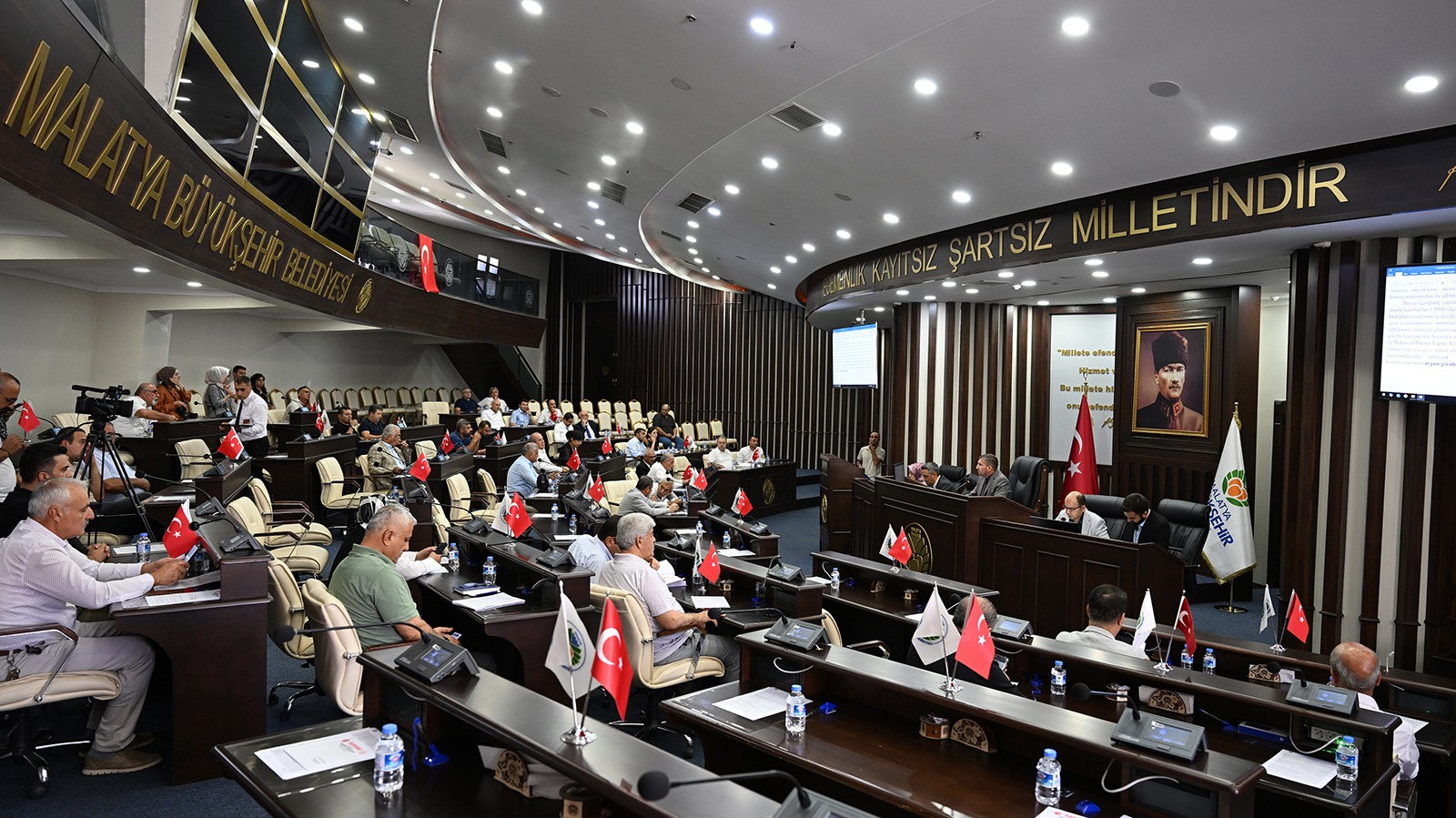 BÜYÜKŞEHİR BELEDİYE MECLİSİ   AĞUSTOS AYI TOPLANTILARI SONA ERDİ