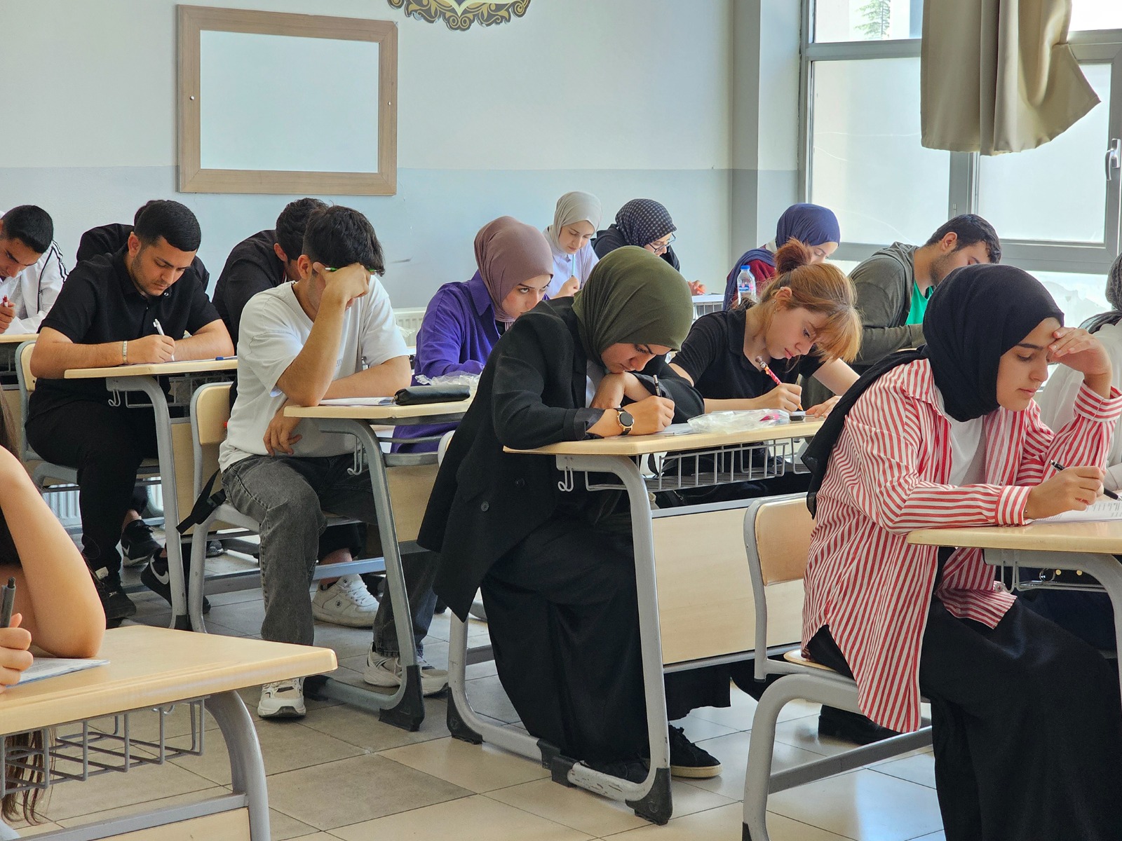 BÜYÜKŞEHİR BELEDİYESİ’NDEN   YKS ÖĞRENCİLERİNE KAPSAMLI DESTEK