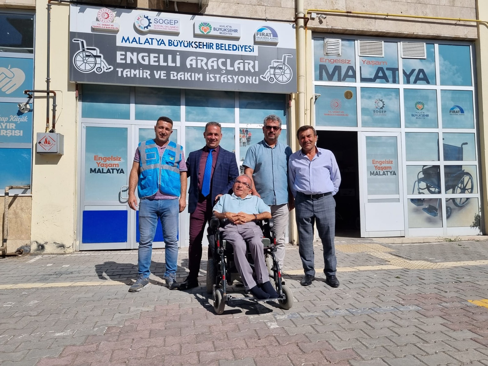 BÜYÜKŞEHİR BELEDİYESİ ÖDÜLLÜ ENGELLİ ARAÇ TAMİR ATÖLYESİ HİZMETLERİNİ SÜRDÜRÜYOR