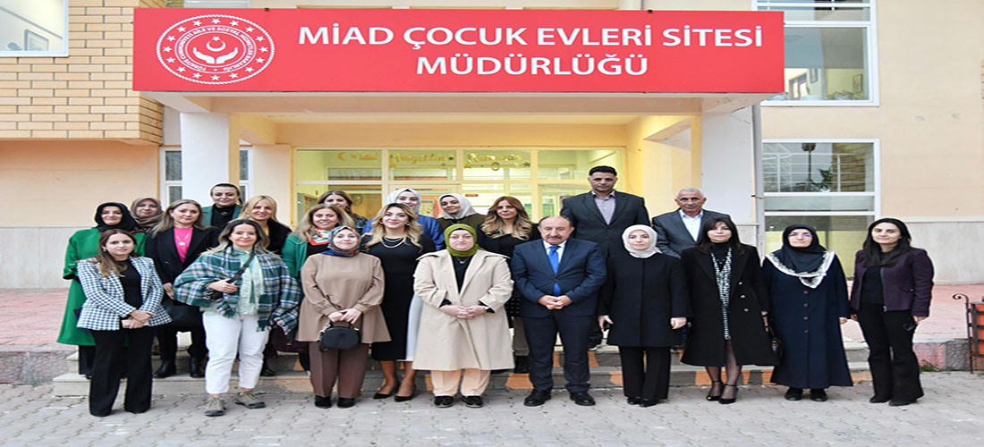 Hanımefendi Hanife Yazıcı’nın Miad Evlerindeki Çocuklarla İftar Yemeği