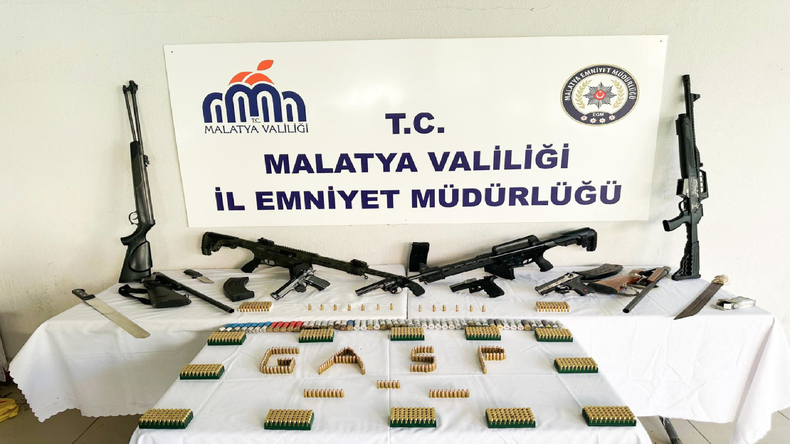 HEPSİNİN EVLERİNE GİTTİK