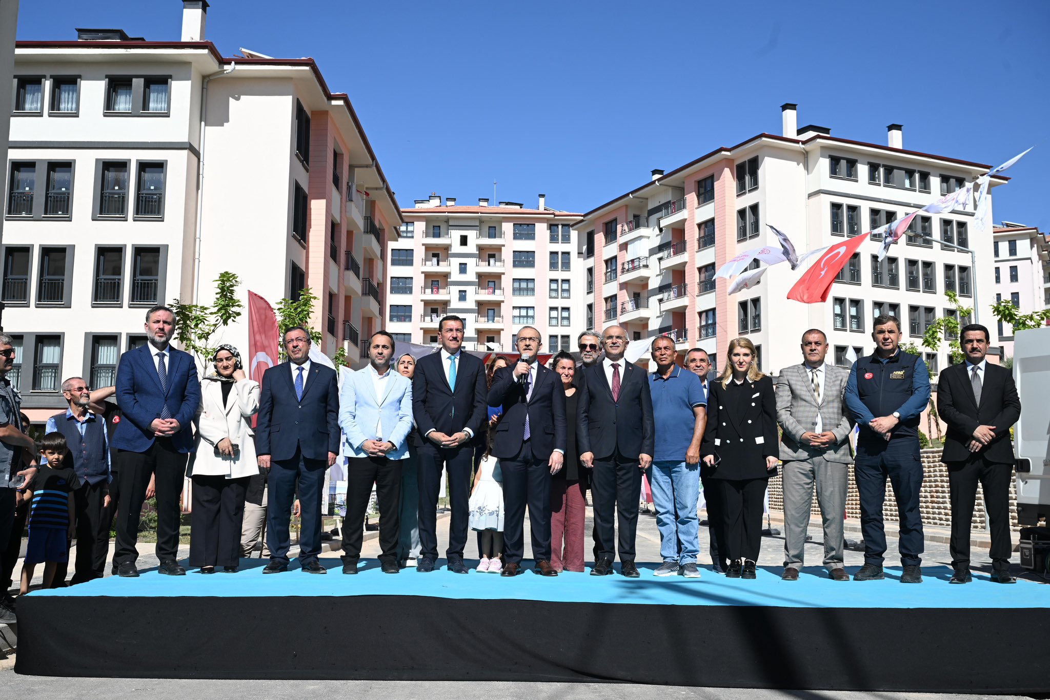 İlimizde Hak Sahiplerinin Konut ve İşyerleri Kura Çekimi Gerçekleştirildi