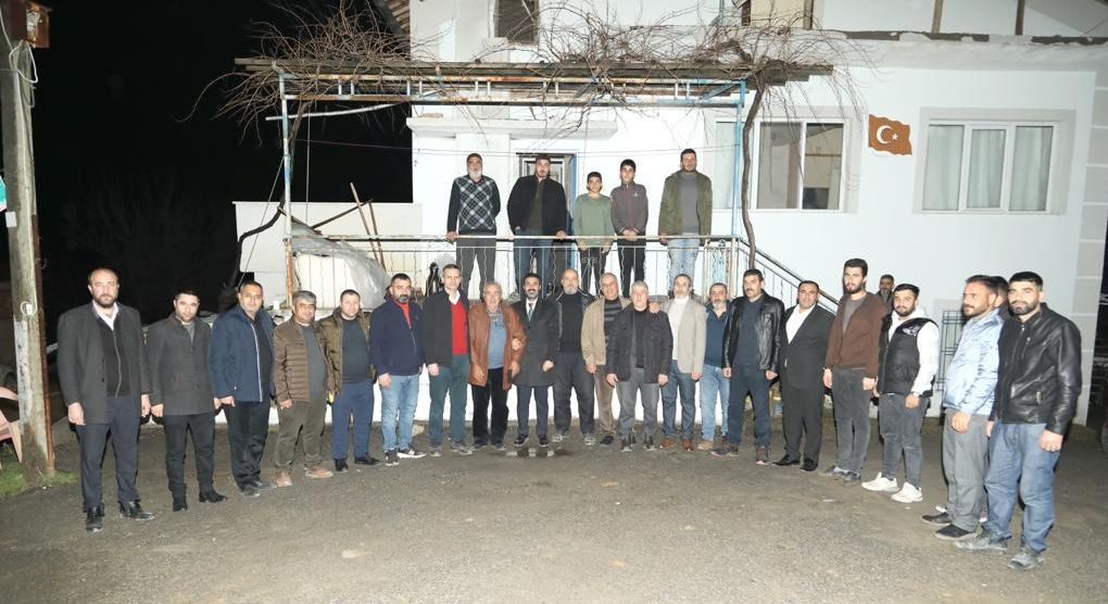 Malatyalılar kara kışta konteynerde, yıkıma neden sözde siyasetçiler villalarda yaşıyor”