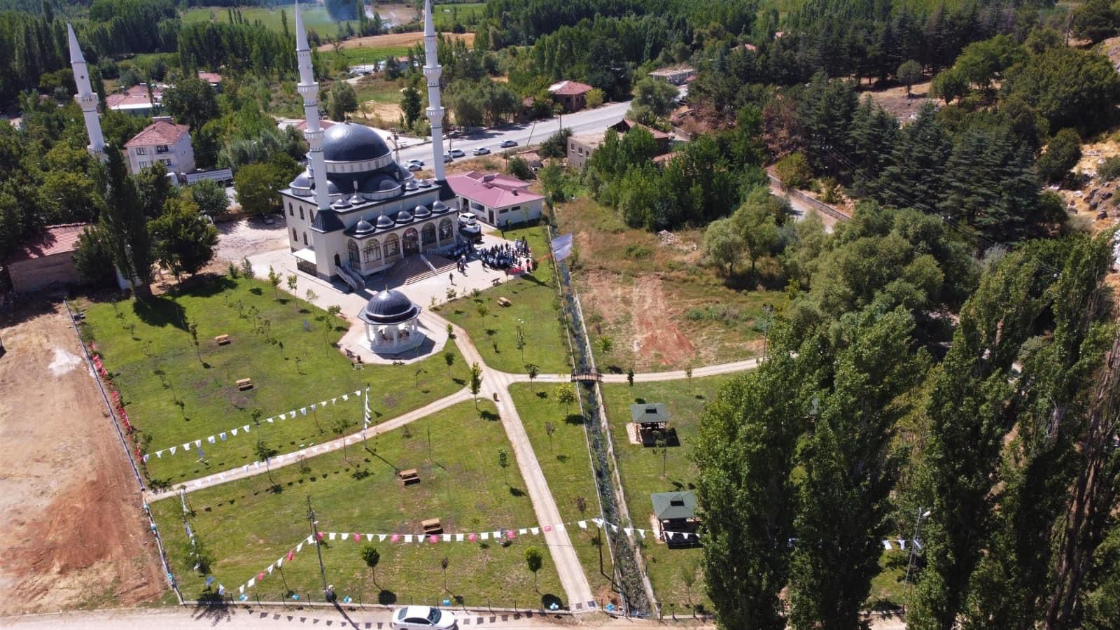 SÜRGÜ PINARBAŞI PARKI’ HİZMETE SUNULDU